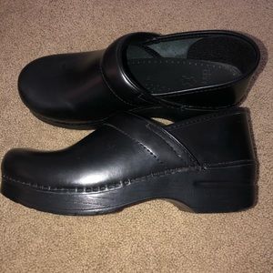 Dansko Women’s Professional Clogs